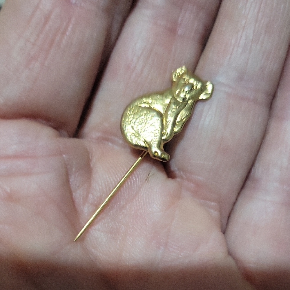 1970s~ Australian~Swann & Hudson~Gold Tone Koala Pin